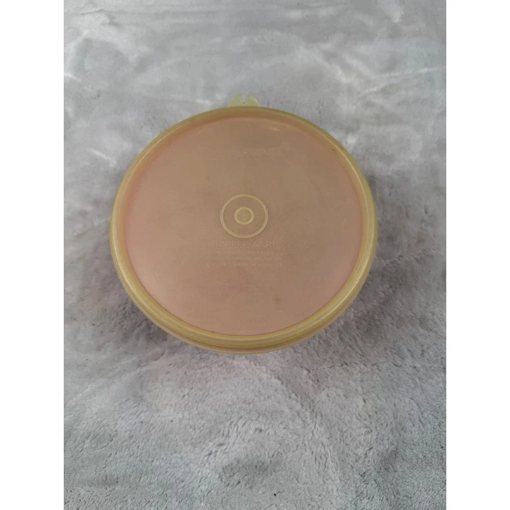 Vintage Tupperware Pink Wonderlier Bowl with Lid 6 Inch 233-10 Made in‎ USA